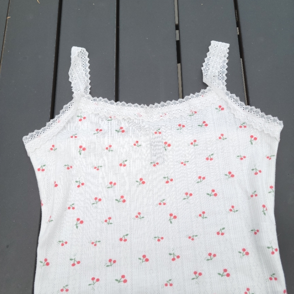 Cherry print lace crop cami